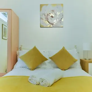 In London, Peckham Holiday home London