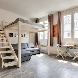 Montmartre Superbe Free Netflix Apartment Paris